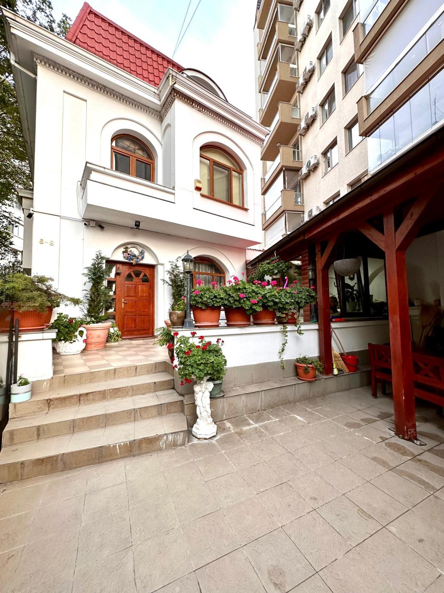 Budapest Residence Bucharest Exterior photo
